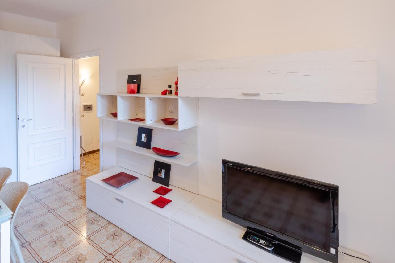 אוספדלטי 086 - Sunshine Home, 5 Minuti Dalla Spiaggia - Parcheggio Privato Gratis Incluso מראה חיצוני תמונה
